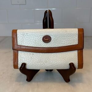 Dooney & Bourke Wallet Vintage Pebbled Leather Bifold Envelope Style Wallet